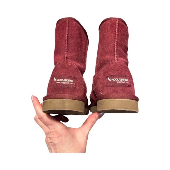 Girls Size 13 Wine Coloured Uggs Short Boots - Picture 2 of 10